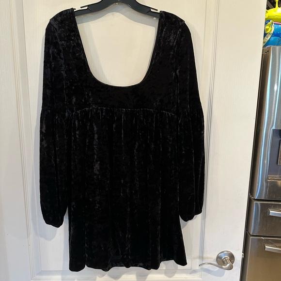 Free People Oh so Easy Black Velvet Babydoll mini Dress Long Sleeve Size Small - Picture 5 of 9